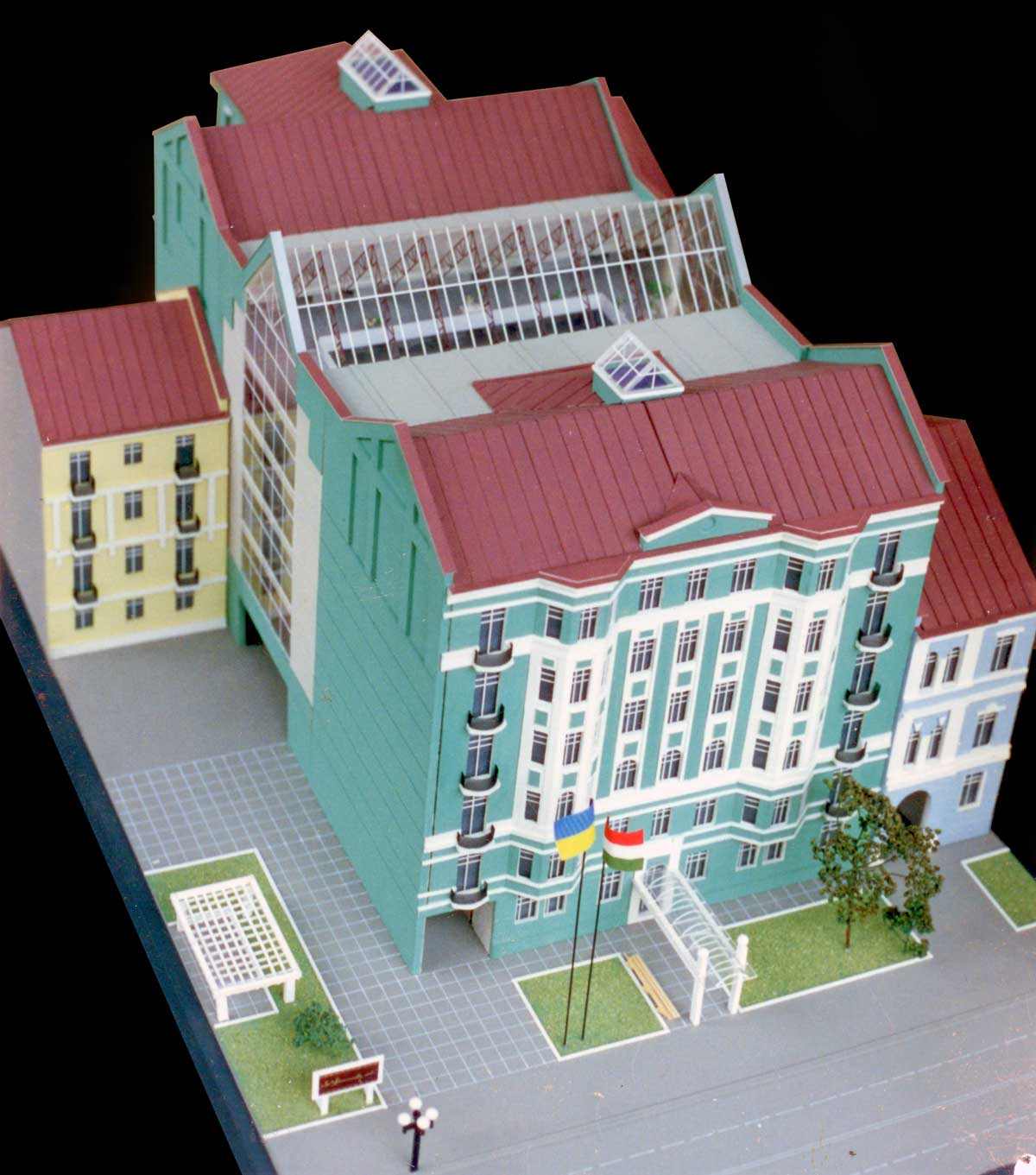 Реконструкция здания по ул. Ивана Франка 17.