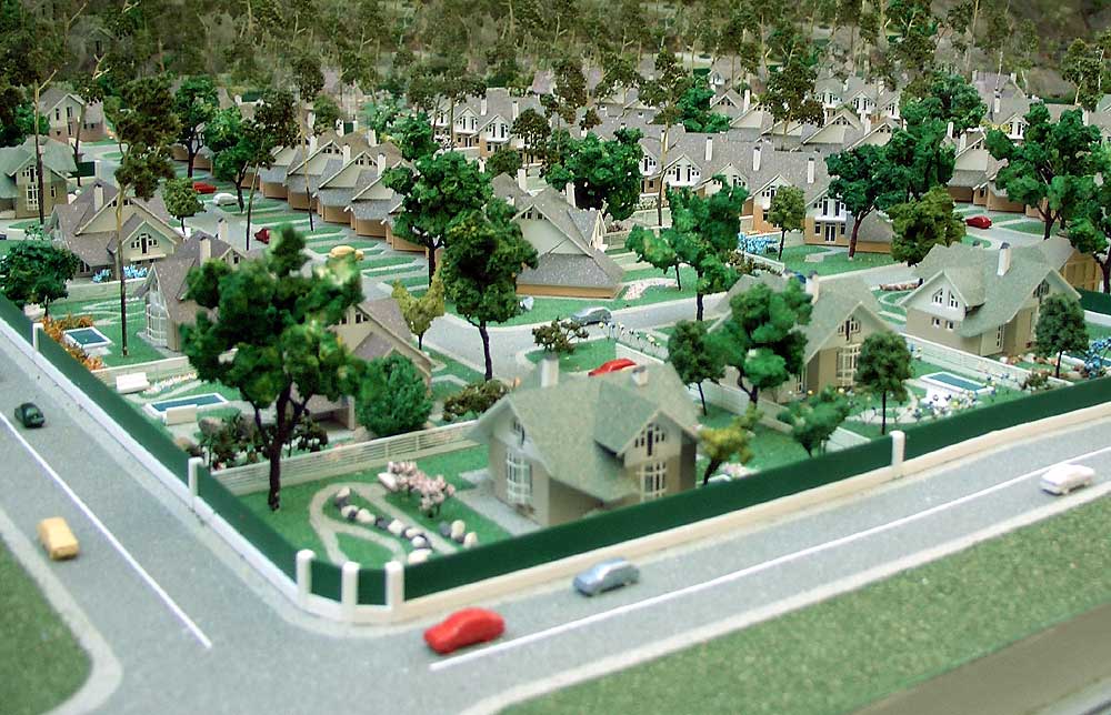 Мініатюрна модель котеджного селища під Києвом, смт. Ірпінь. М 1:500. Розмір підмакетніка 100х100 см.