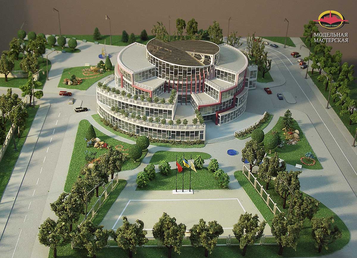 Модель будівлі загальноосвітньої школи в місті Києві