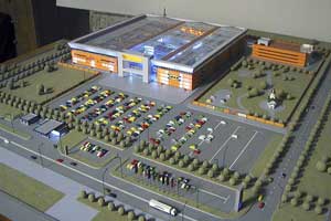 Модель торгово-розважального центру в місті Бровари. М 1:200. Розмір підмакетніка 110х110 см